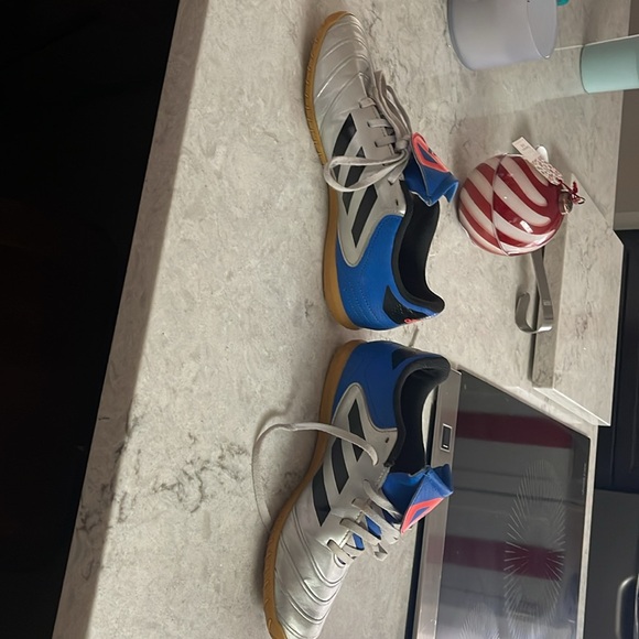 Adidas Boys Indoor Soccer Shoes - Picture 2 of 4